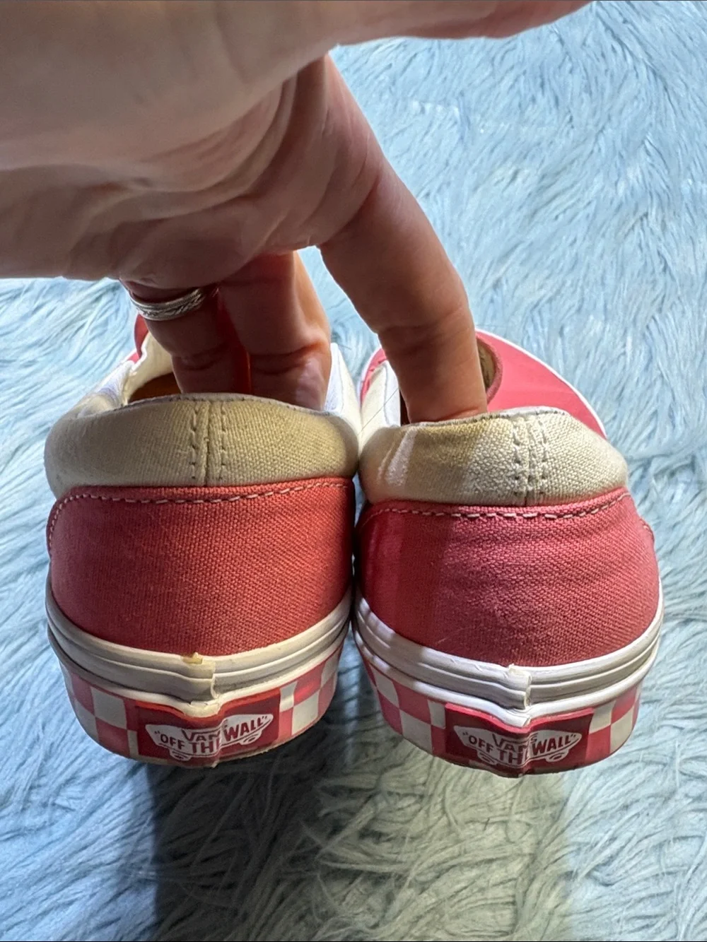 Vans Classic Slip-On Canvas Sneakers in Coral Pink sz 6.5